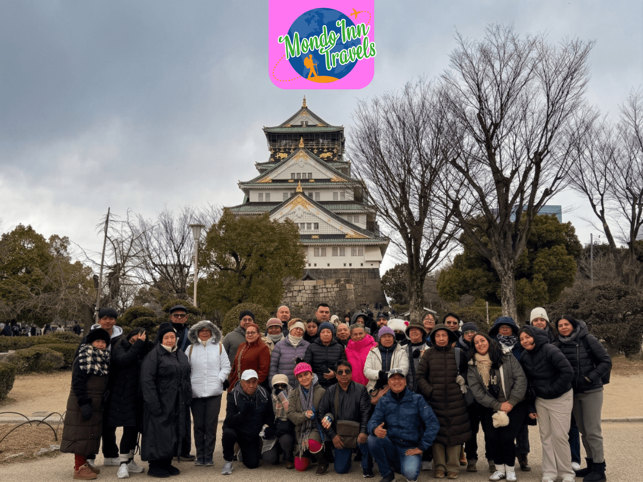 Testimonio Mondo Inn Travels frente al Castillo de Osaka